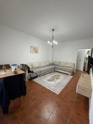 Apartament 1+1 me qera në Plazh Iliria, Durrës, 70 m². Foto 2 nga 8