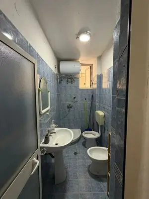Apartament 1+1 me qera në Blloku, Tiranë, 60 m². Foto 5 nga 6