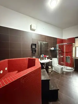 Apartament 2+1 me qera në Rruga e Barrikadave, Tiranë, 120 m². Foto 6 nga 10