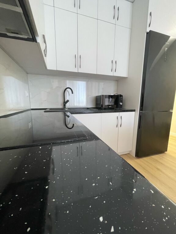 Apartament 1+1 me qera në Rruga Karl Gega, Tiranë, 65 m². Foto 3 nga 3
