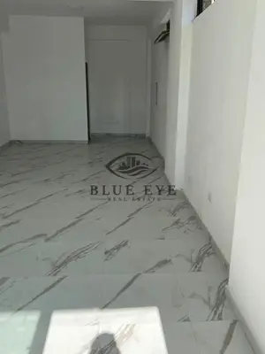 Locale commerciale in affitto a Rruga Marta Buda, Durazzo, 40 m². Foto 3 di 4
