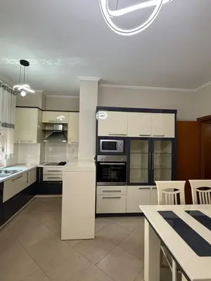 Apartment 1+1 for rent in Rruga e Bogdanëve, Tirana, 76 m². Photo 3 of 5