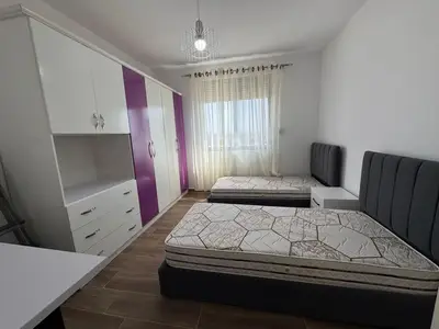 Appartamento 2+1 in affitto a Qendra e Formimit Profesional ish URT, Durazzo, 90 m². Foto 8 di 9