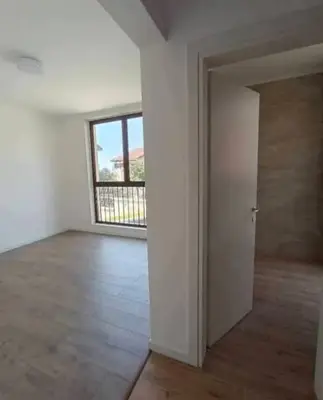 Vilë me qera në Rruga e Elbasanit, Tiranë, 360 m². Foto 2 nga 12