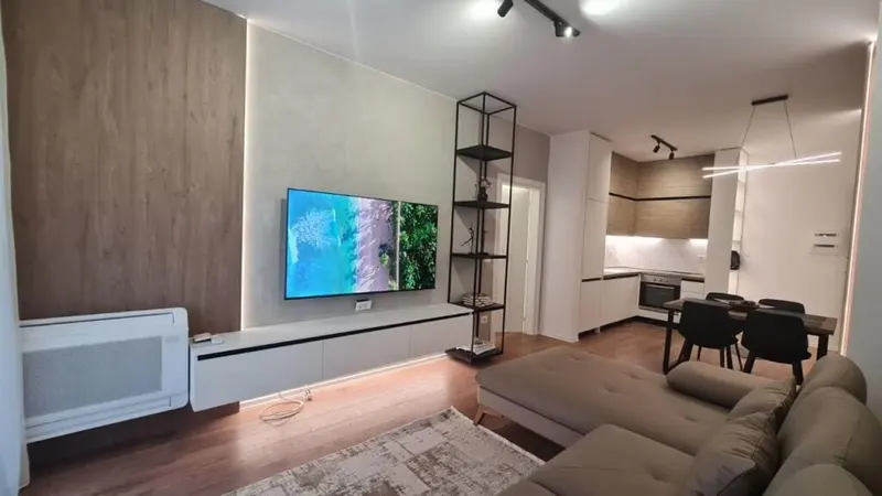 Apartament 1+1 me qera në 21 Dhjetori, Tiranë, 70 m²