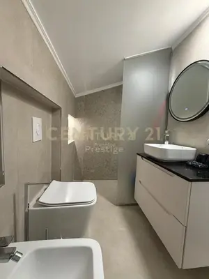 Vilë me qera në Qyteti Studenti, Tiranë, 100 m². Foto 9 nga 12