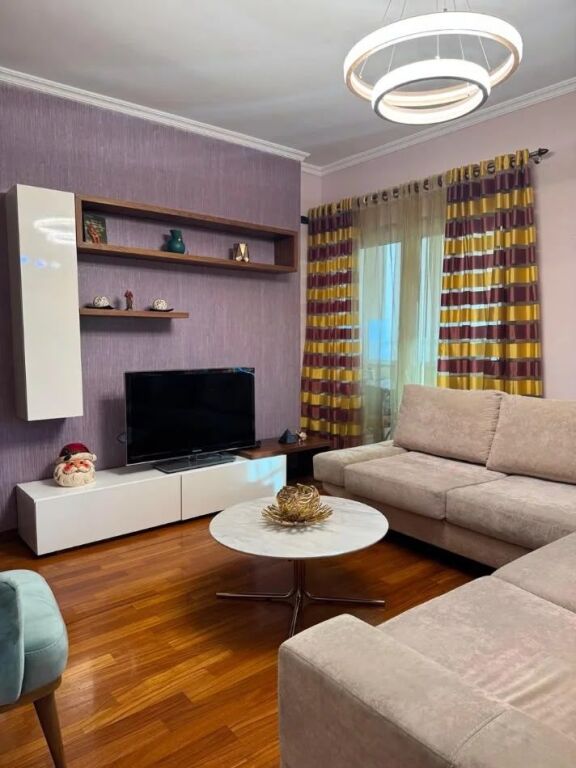 Apartament 2+1 me qera në Rruga e Elbasanit, Tiranë, 106 m². Foto 1 nga 3