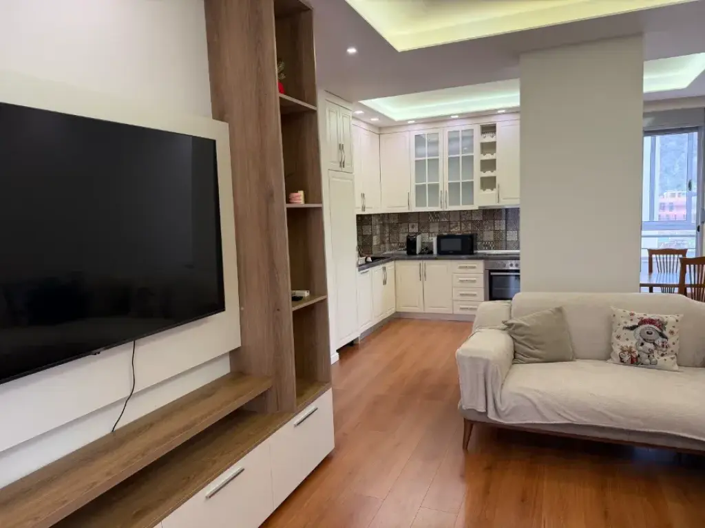 Apartment 2+1 for rent in Liqeni i Thatë, Tirana, 65 m². Photo 3 of 3