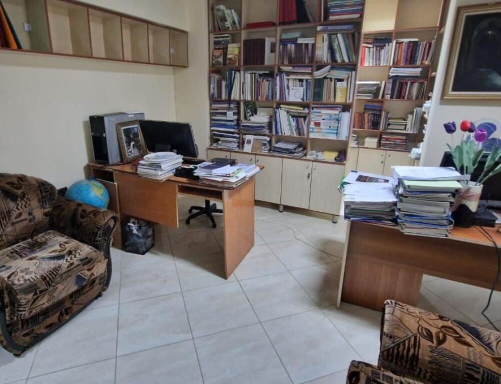 Zyrë me qera në Rruga Fortuzi, Tiranë, 35 m². Foto 1 nga 1
