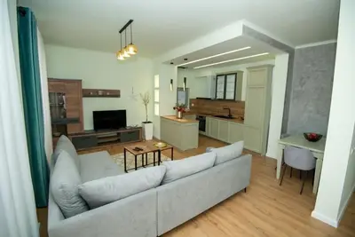 Apartment 2+1 for rent in Vila e Zogut, Durrës, 100 m². Photo 1 of 10