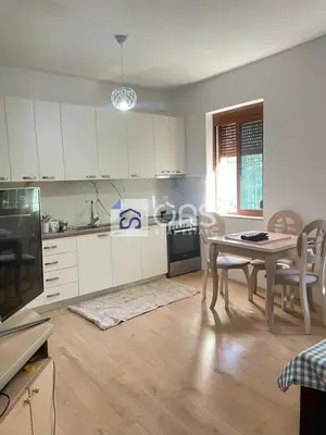 Apartament 2+1 me qera në Selitë, Tiranë, 120 m². Foto 1 nga 4