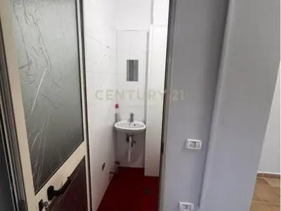 Commercial space for rent in Rruga Fortuzi, Tirana, 28 m². Photo 7 of 7