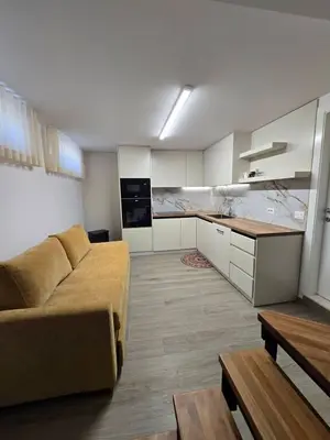 Apartment for rent in Bulevardi Republika, Korçë, 70 m². Photo 3 of 12