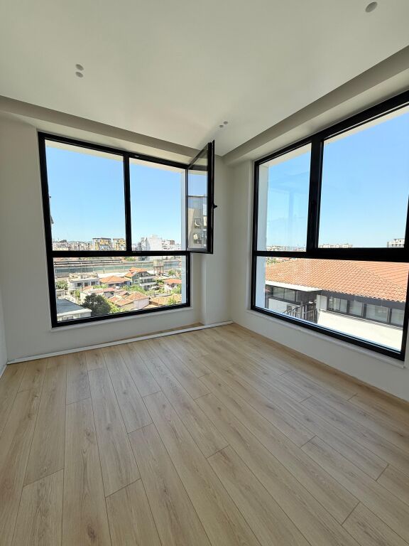 Apartament 2+1 me qera në Jordan Misja, Tiranë, 105 m². Foto 2 nga 3