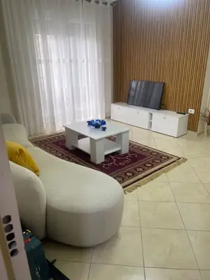 Apartament 1+1 me qera në Rruga Haxhi Hysen Dalliu, Tiranë, 68 m². Foto 1 nga 7