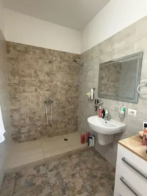 Appartamento 2+1 in affitto a 21 Dhjetori, Tirana, 100 m². Foto 5 di 7