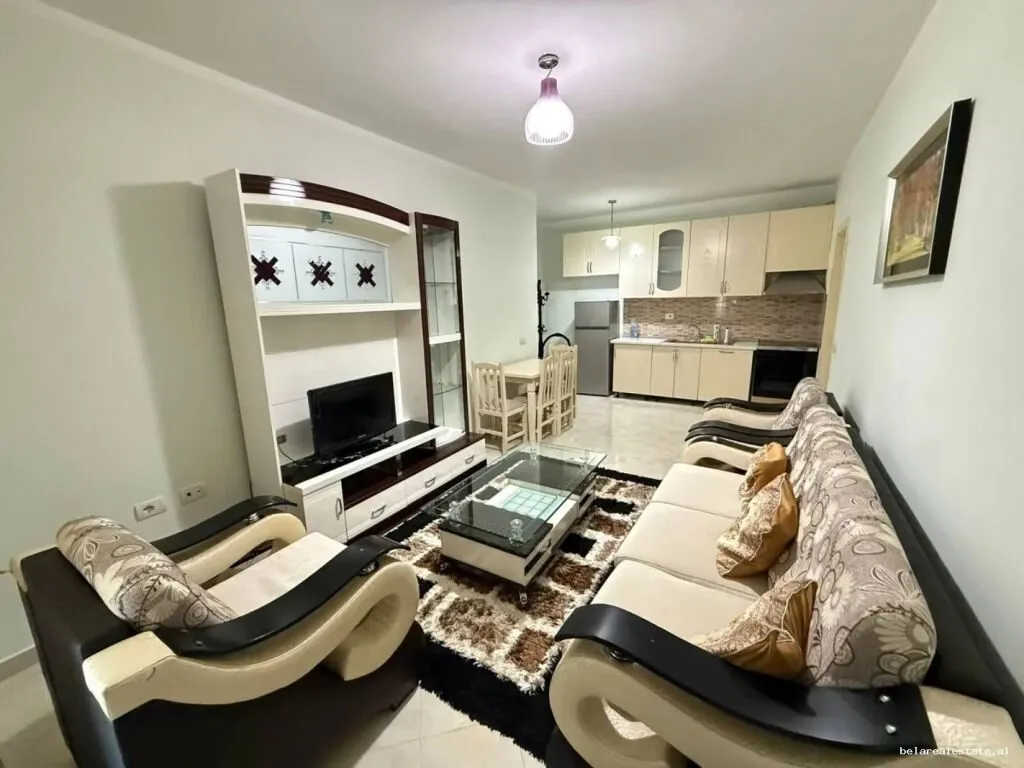 Appartamento 1+1 in affitto a Kinostudio, Tirana, 63 m². Foto 1 di 6