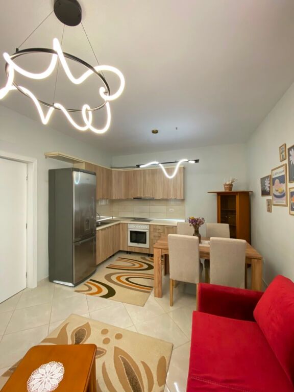 Apartment 1+1 for rent in Rruga e Elbasanit, Tirana, 70 m². Photo 2 of 3
