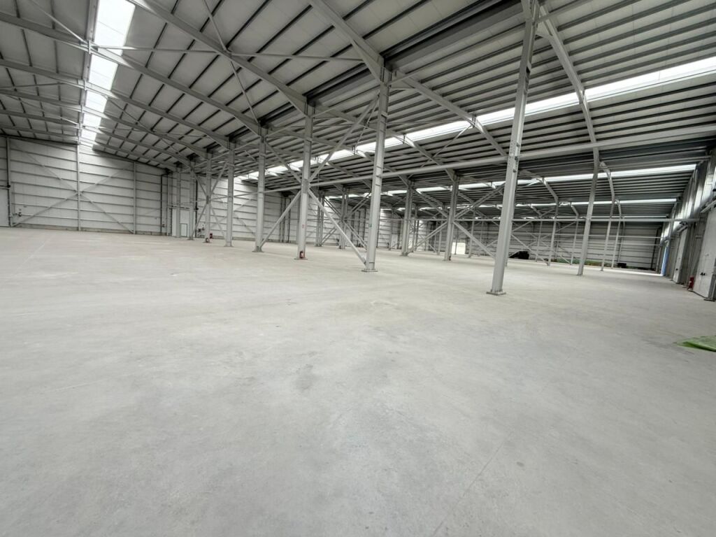 Magazzino in affitto a Vorë, 6.125 m². Foto 3 di 3