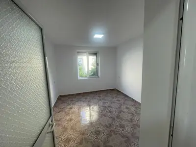 Appartamento 2+1 in affitto a Rruga Ferit Xhajko, Tirana, 80 m². Foto 3 di 6
