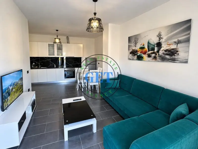 Apartament 1+1 me qera në Rruga Rrota e Kuqe, Durrës, 70 m²