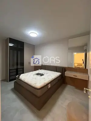 Appartamento 1+1 in affitto a Kombinat, Tirana, 75 m². Foto 2 di 5