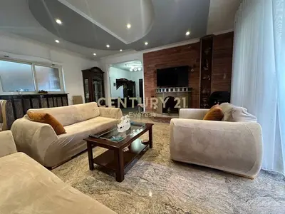 Apartament 2+1 me qera në Rruga Urani Pano, Tiranë, 130 m². Foto 12 nga 12