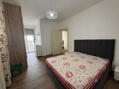 Appartamento 2+1 in affitto a Qendra e Formimit Profesional ish URT, Durazzo, 90 m². Foto 5 di 9