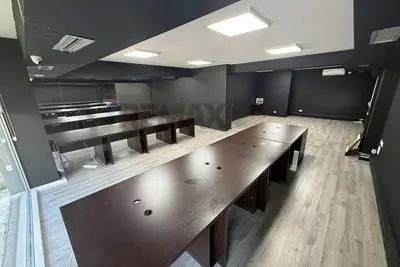 Office for rent in Rruga Sami Frashëri, Tirana, 173 m². Photo 7 of 8