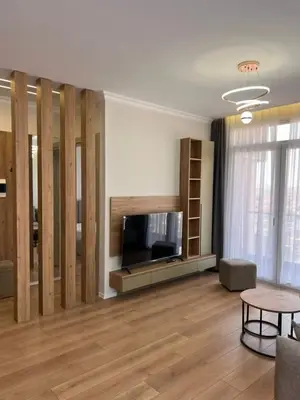 Apartament 1+1 me qera në Rruga Jordan Misja, Tiranë, 70 m². Foto 3 nga 10