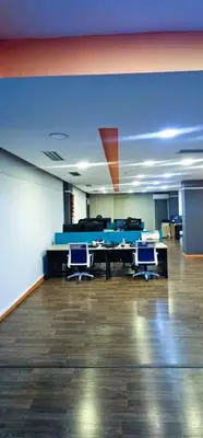 Zyrë me qera në Sheshi Willson, Tiranë, 200 m². Foto 2 nga 5