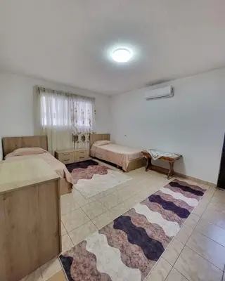 Apartment 2+1 for rent in Sheshi Willson, Tirana, 93 m². Photo 3 of 5