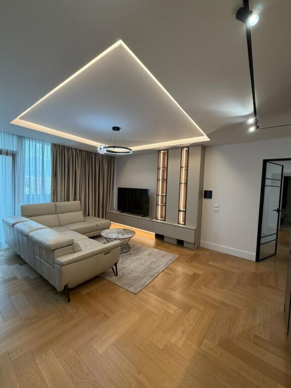Apartament 2+1 me qera në Lake View Residences, Tiranë, 120 m². Foto 1 nga 3