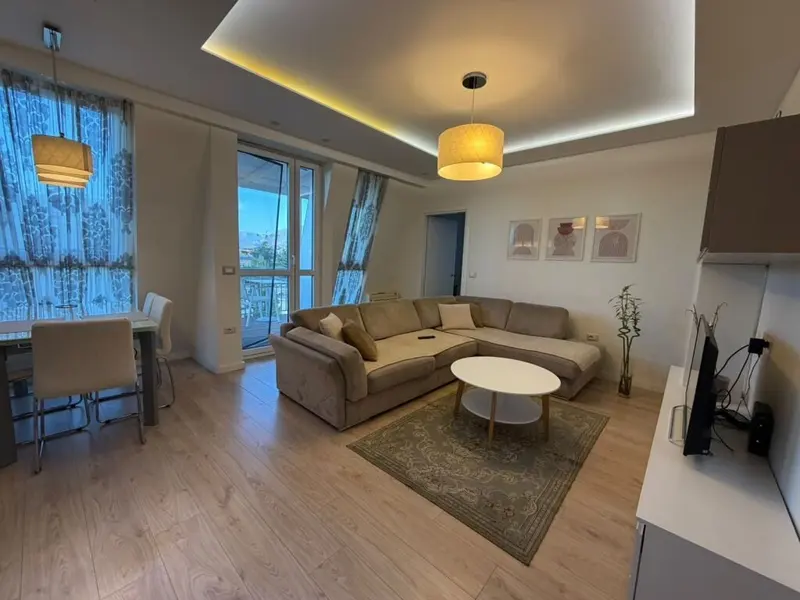 Appartamento 1+1 in affitto a Tirana, 68 m²