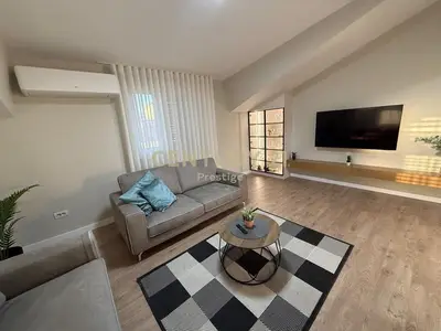 Vilë me qera në Qyteti Studenti, Tiranë, 100 m². Foto 1 nga 12