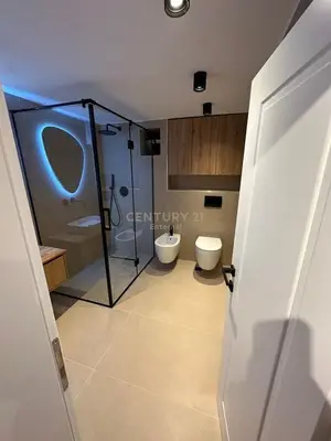 Apartament 2+1 me qera në Tregu Elektrik, Tiranë, 90 m². Foto 5 nga 9