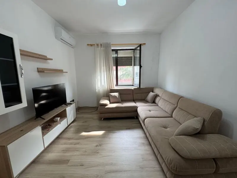 Apartment 1+1 for rent in Qendër, Durrës, 61 m²
