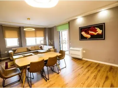 Apartament 2+1 me qera në Pazari i Ri, Tiranë, 117 m². Foto 11 nga 11