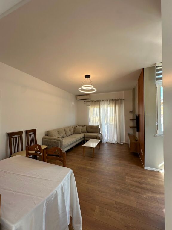 Appartamento 2+1 in affitto a Kopshti Botanik Zoologjik, Tirana, 90 m²