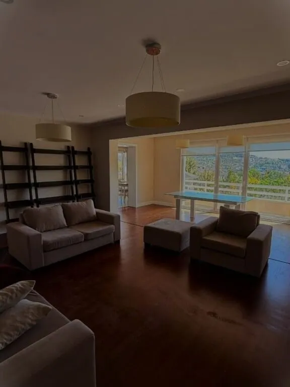 Appartamento 3+1 in affitto a Lundër, Tirana, 200 m². Foto 1 di 4