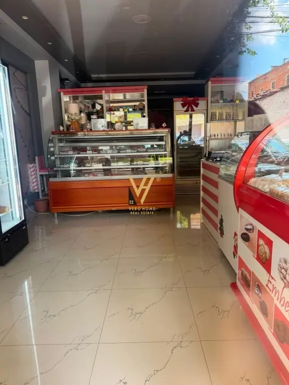 Shop for rent in Rruga Him Kolli, Tirana, 70 m²