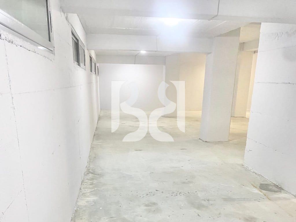 Warehouse for rent in Astir, Tirana, 300 m². Photo 1 of 3