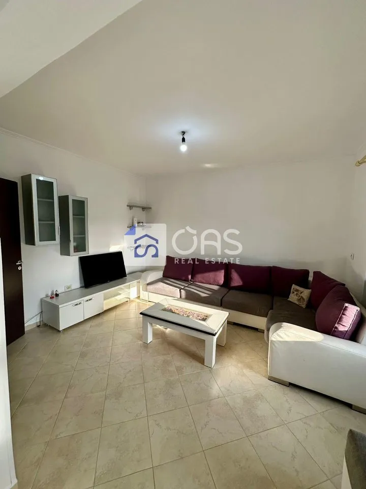 Apartment 1+1 for rent in Laprakë, Tirana, 60 m². Photo 1 of 9