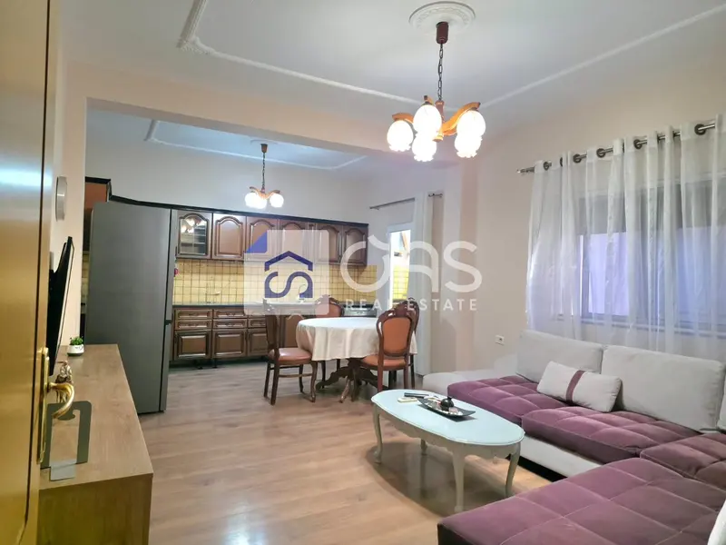Apartament 3+1 me qera në Ish Fusha e Aviacionit, Tiranë, 169 m²