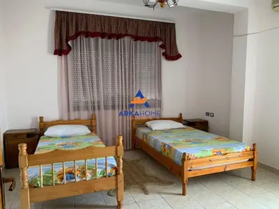 Apartament 2+1 me qera në Kodra e Priftit, Tiranë, 150 m². Foto 6 nga 8