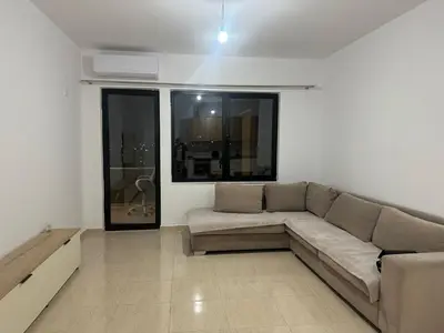 Apartament 2+1 me qera në Casa Italia, Tiranë, 90 m². Foto 1 nga 6