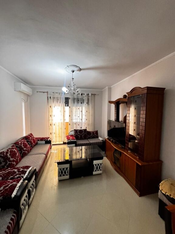 Apartament 2+1 me qera në Astir, Tiranë, 90 m²