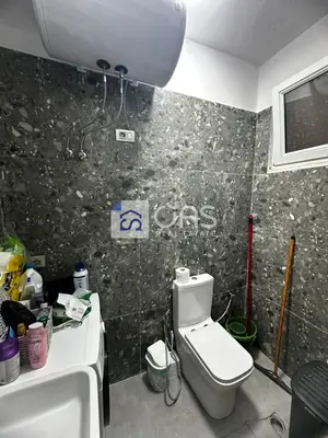 Appartamento 1+1 in affitto a Brryli, Tirana, 60 m². Foto 3 di 4