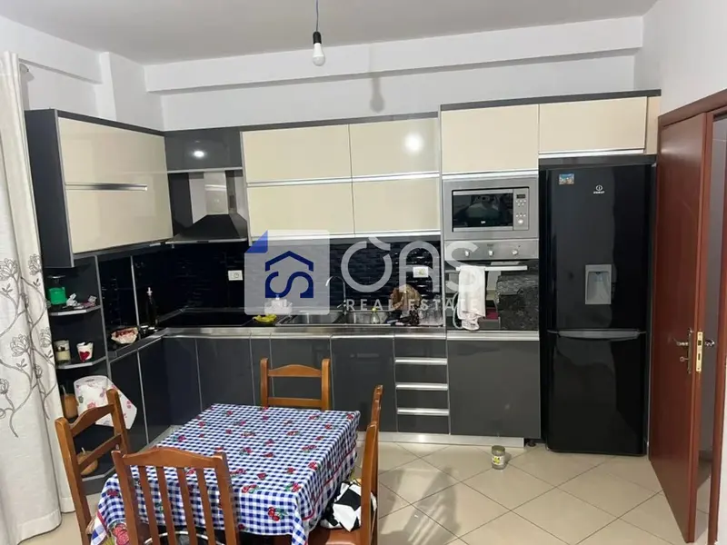 Appartamento 1+1 in affitto a Fresku, Tirana, 70 m²