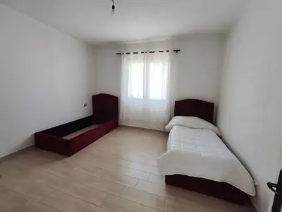 Apartament 2+1 me qera në Stacioni i Trenit, Durrës, 80 m². Foto 4 nga 7
